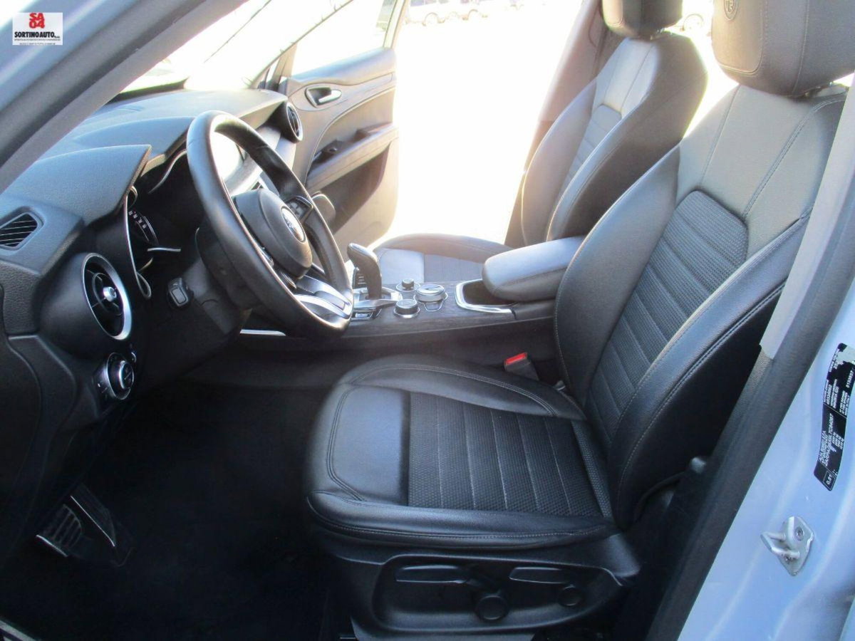 Alfa Romeo Stelvio Stelvio 2.2 Turbodiesel 190 CV AT8 RWD Sprint (15)