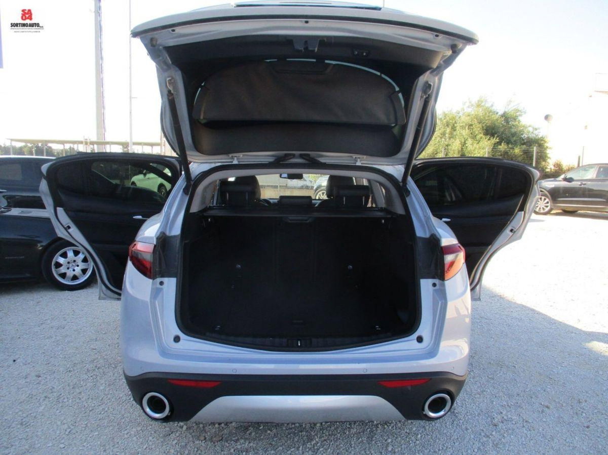 Alfa Romeo Stelvio Stelvio 2.2 Turbodiesel 190 CV AT8 RWD Sprint (17)
