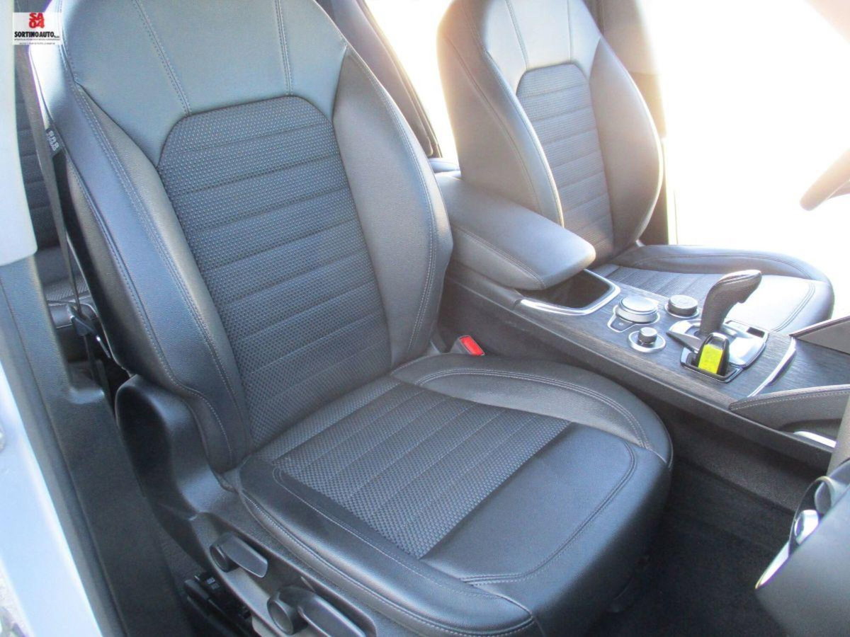 Alfa Romeo Stelvio Stelvio 2.2 Turbodiesel 190 CV AT8 RWD Sprint (20)