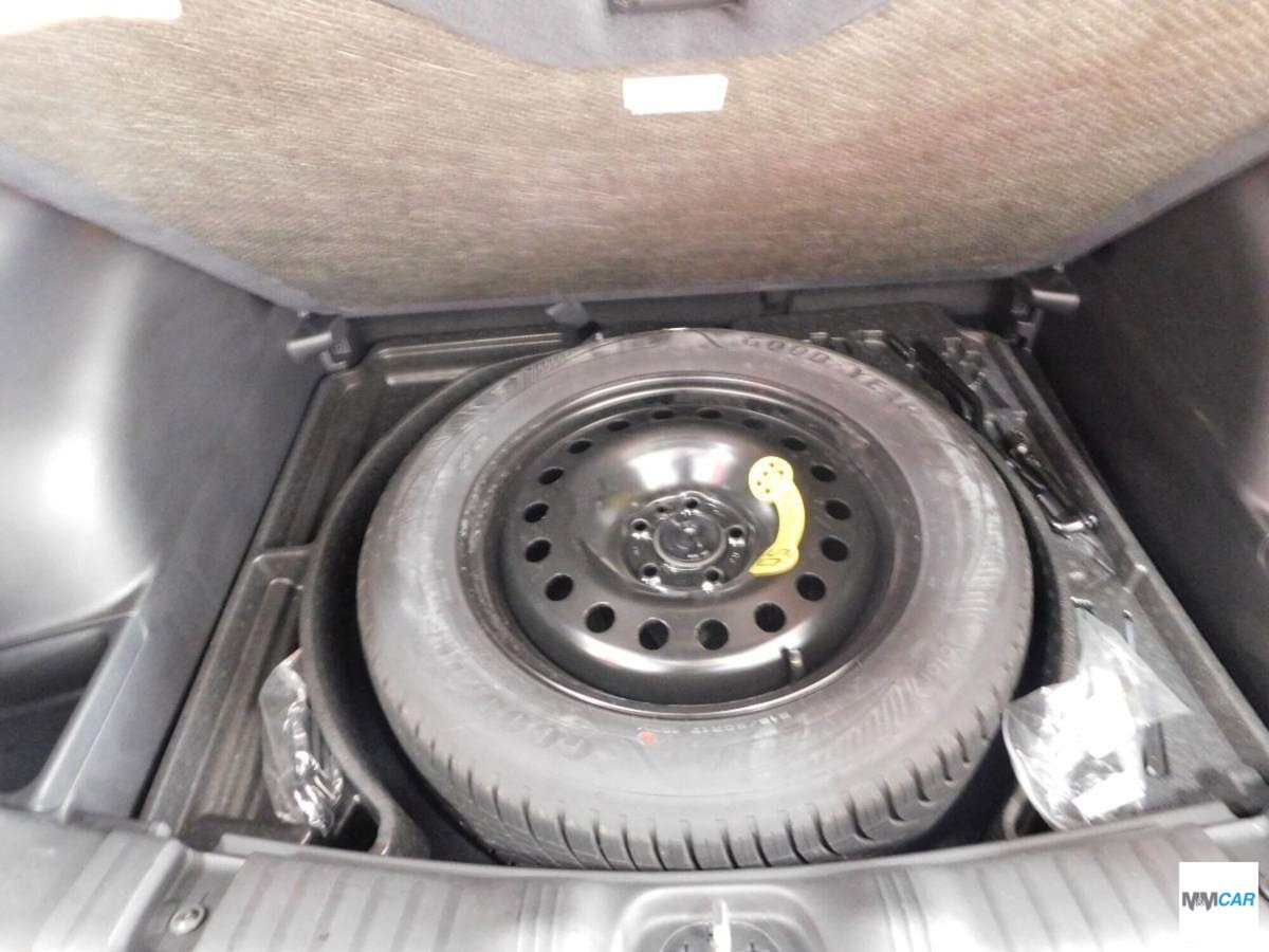 Jeep Compass 1.6 Multijet II 2WD Limited (16)