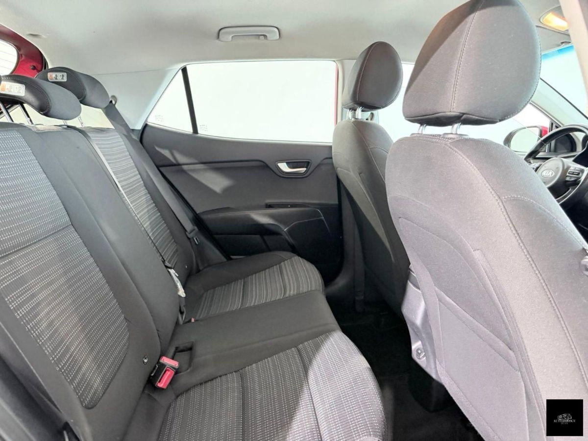 Kia Stonic 1.4 MPI EcoGPL Style (11)