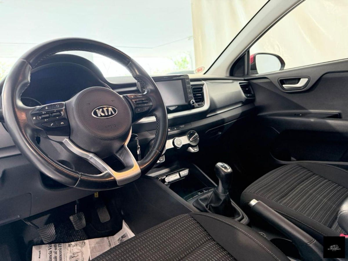 Kia Stonic 1.4 MPI EcoGPL Style (8)