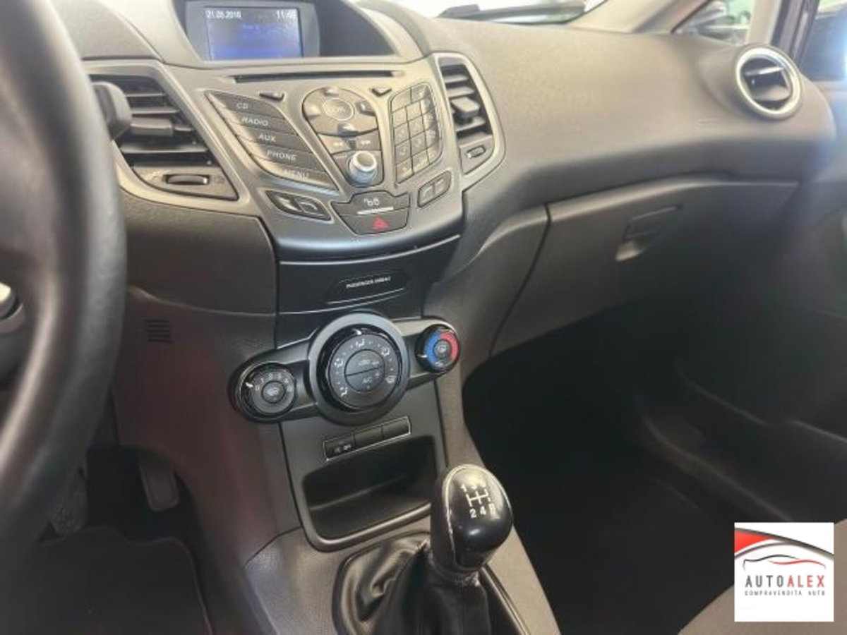 Ford Fiesta 1.5 TDCi 95CV 5 porte ECOnetic (9)