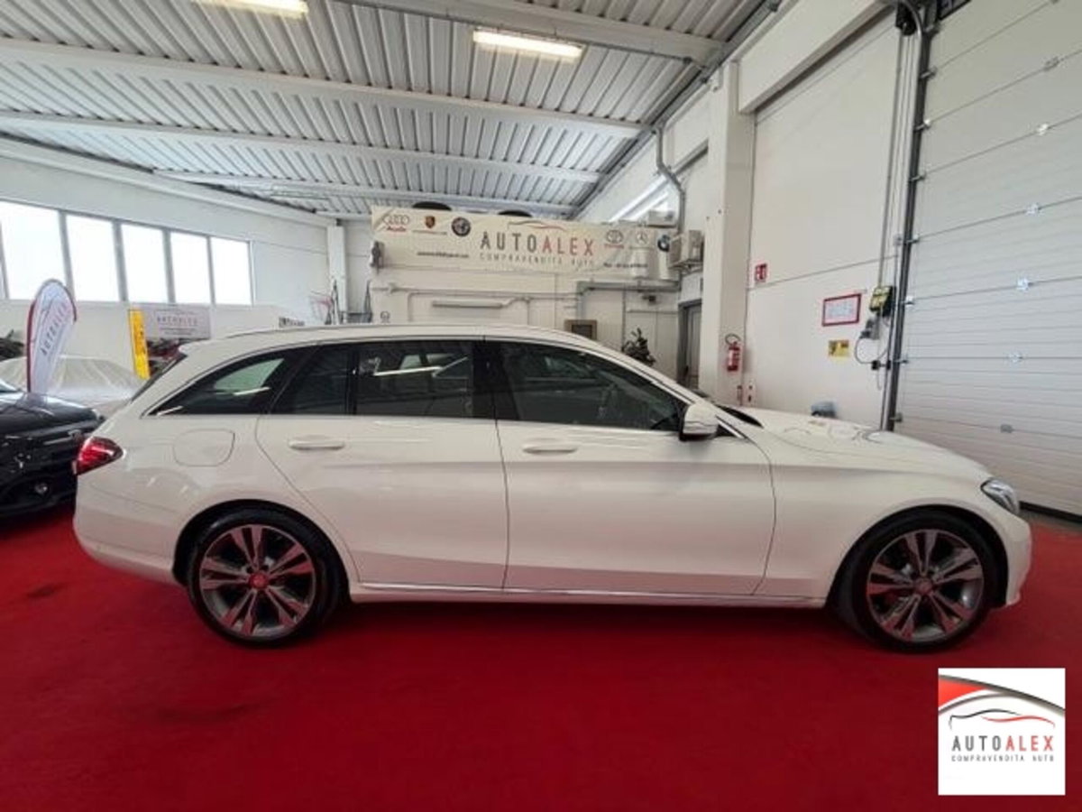 Mercedes-Benz Classe C Station Wagon 220 d 4Matic Auto Premium (14)
