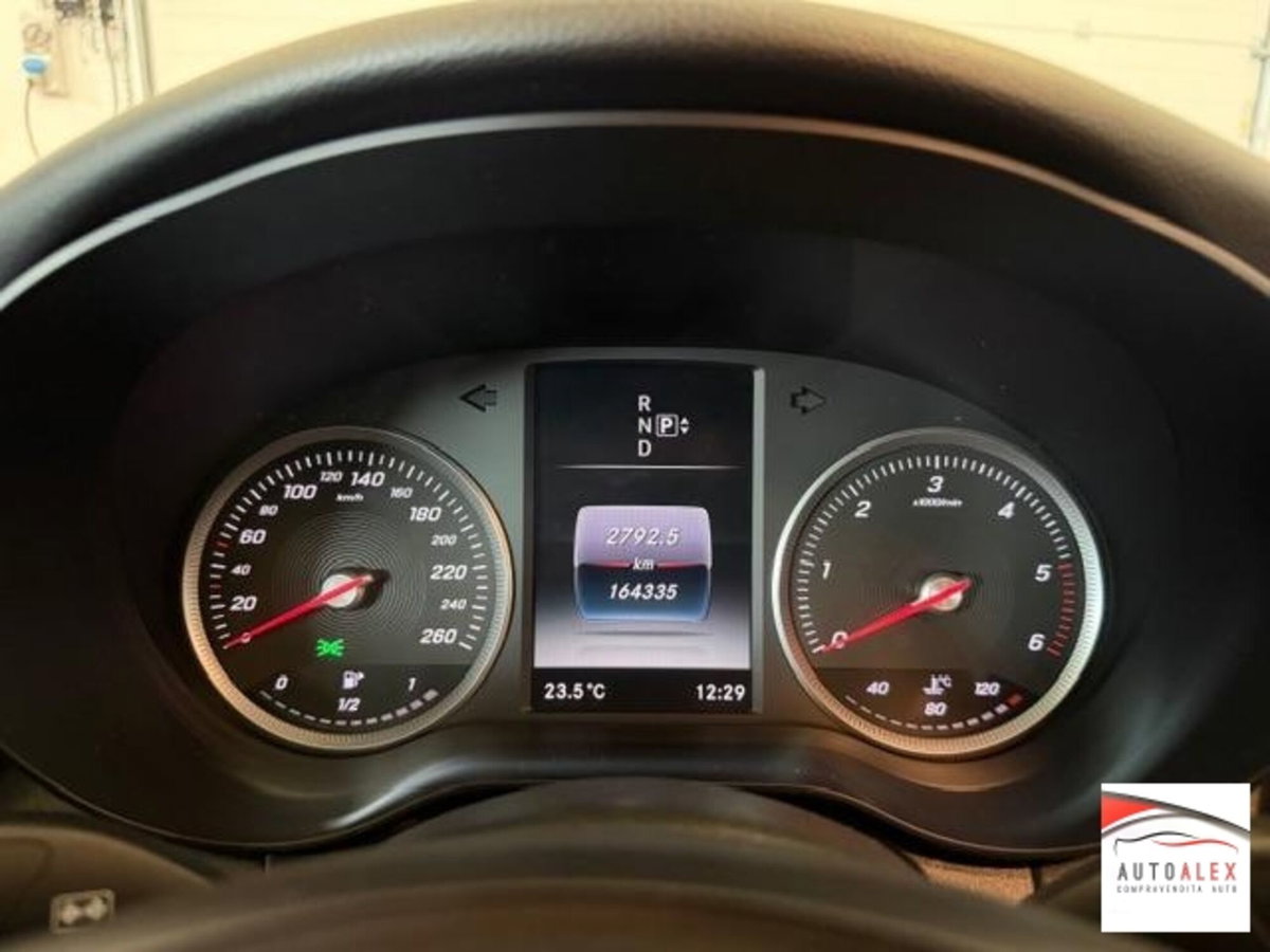 Mercedes-Benz Classe C Station Wagon 220 d 4Matic Auto Premium (17)