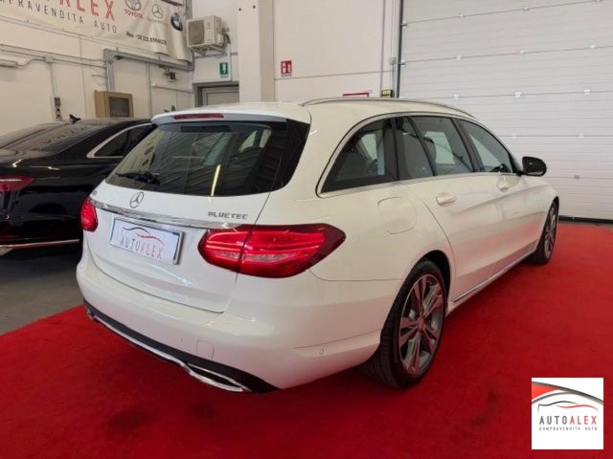 Mercedes-Benz Classe C Station Wagon 220 d 4Matic Auto Premium (4)