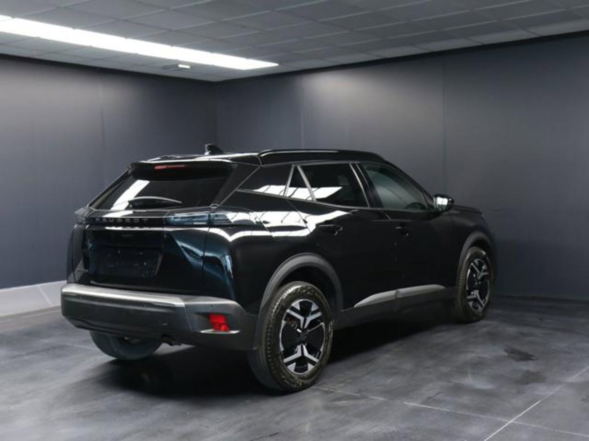Peugeot 2008 PureTech 100 S&S Allure (12)