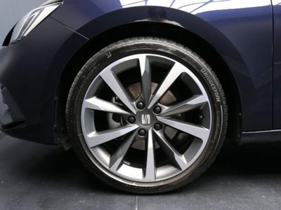 SEAT Leon 1.5 eTSI 150 CV DSG FR (5)