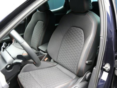 SEAT Leon 1.5 eTSI 150 CV DSG FR (9)