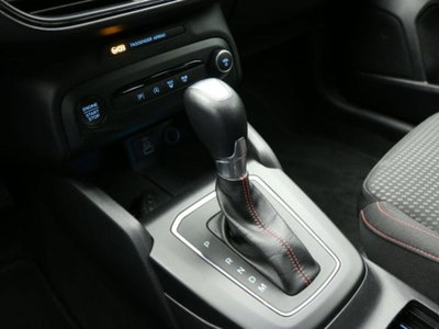 Ford Focus Station Wagon 1.0 EcoBoost Hybrid 125CV Powershift SW ST-Line Design (13)