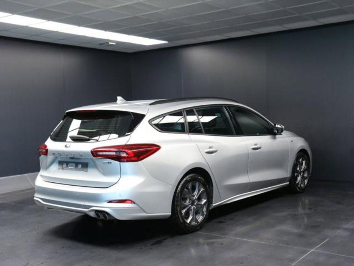 Ford Focus Station Wagon 1.0 EcoBoost Hybrid 125 CV Powershift SW ST-Line Style (3)