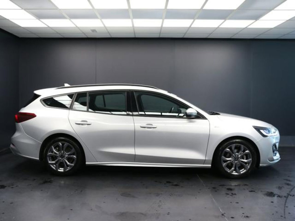 Ford Focus Station Wagon 1.0 EcoBoost Hybrid 125 CV Powershift SW ST-Line Style (6)