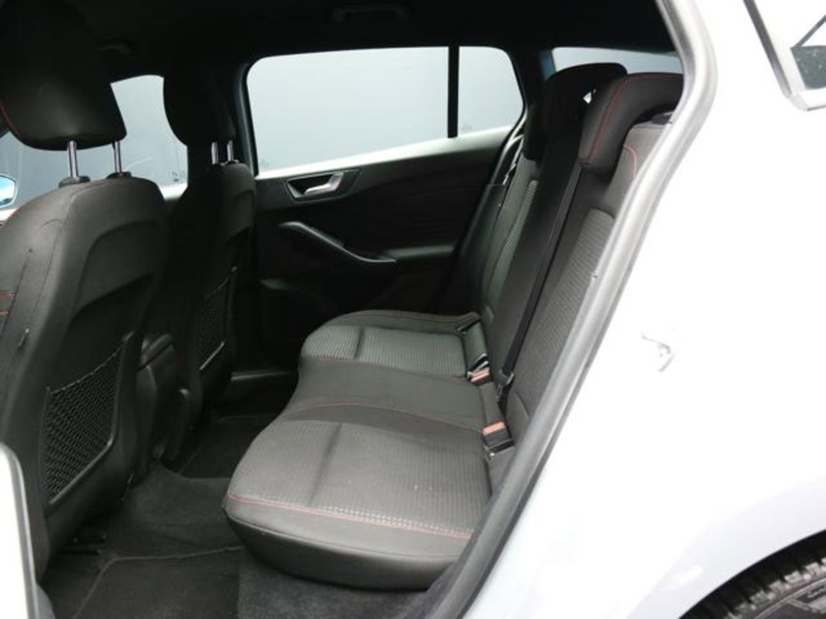 Ford Focus Station Wagon 1.0 EcoBoost Hybrid 125 CV Powershift SW ST-Line Style (8)