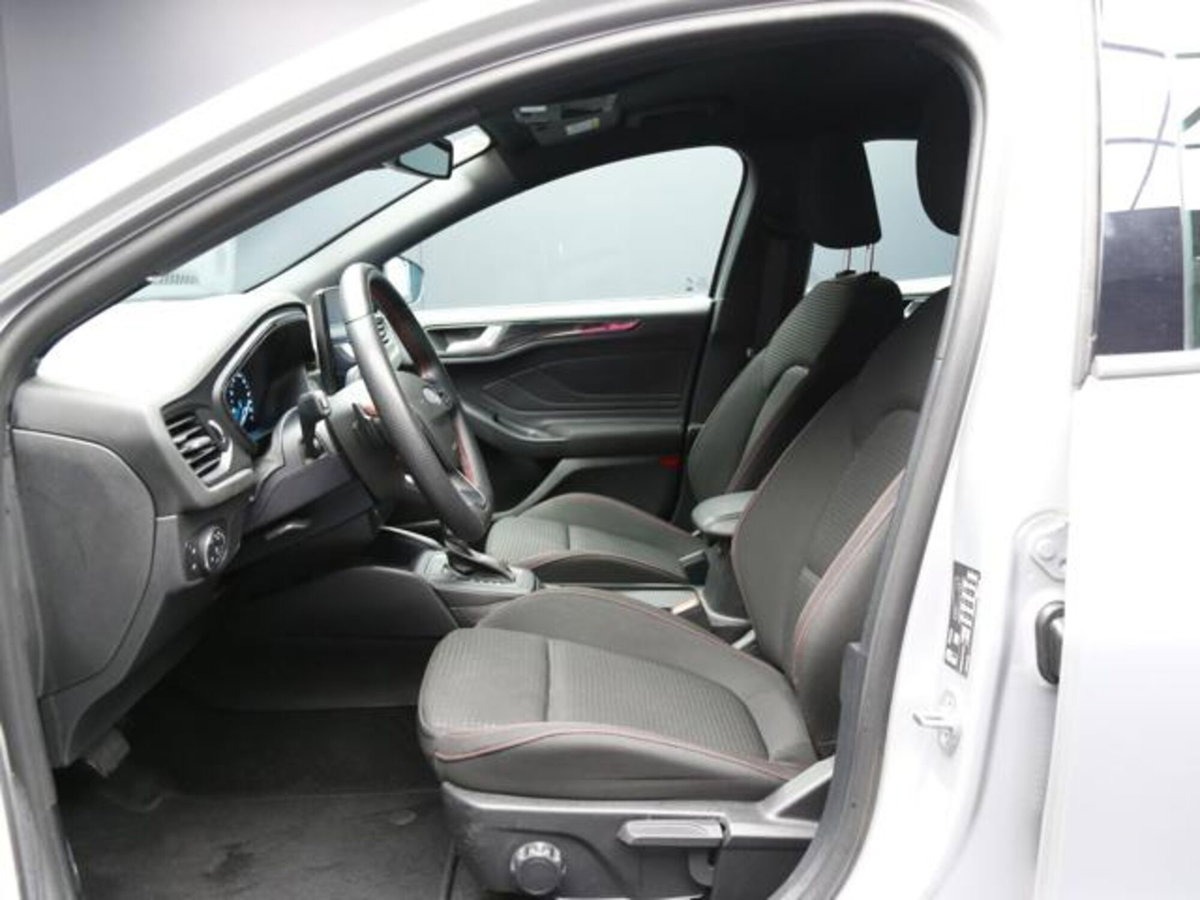 Ford Focus Station Wagon 1.0 EcoBoost Hybrid 125 CV Powershift SW ST-Line Style (9)