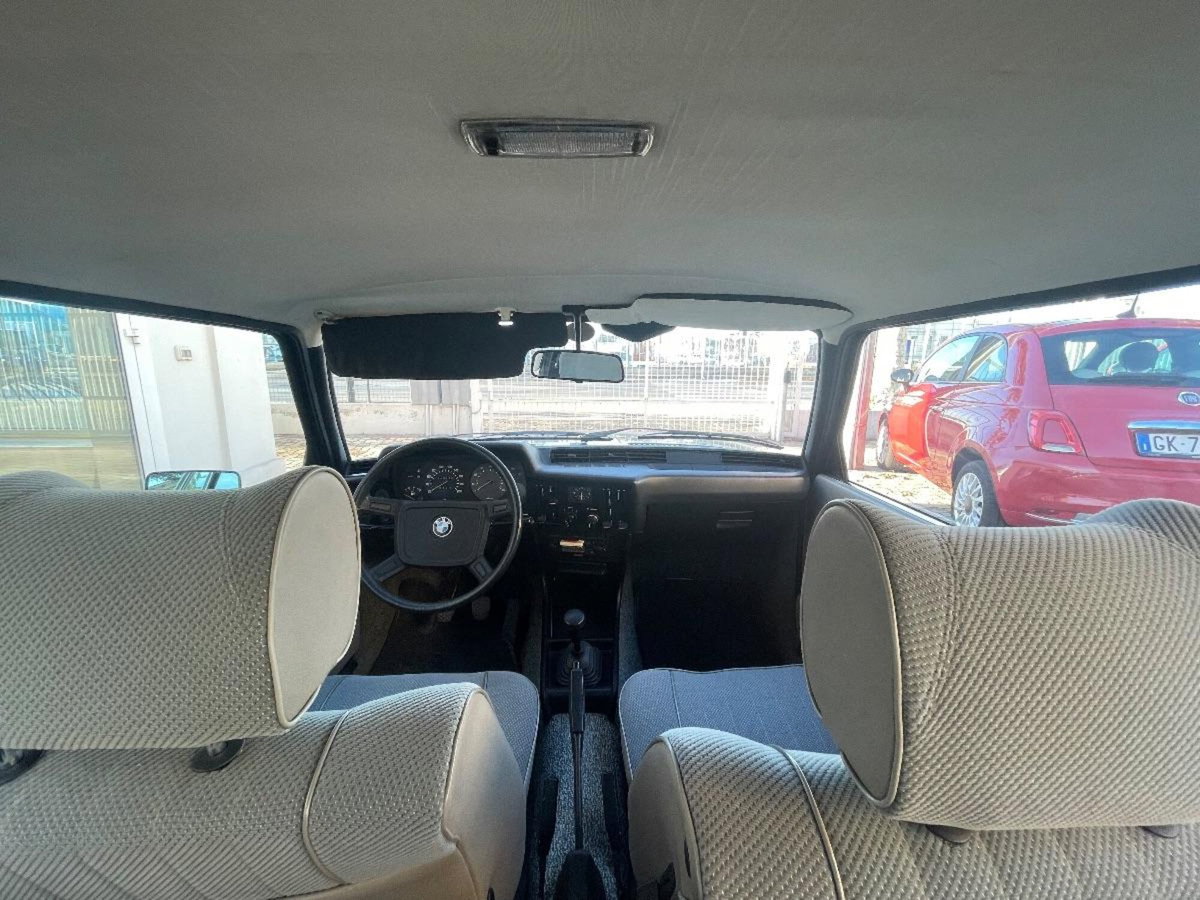BMW Serie 3 320 2 porte (11)