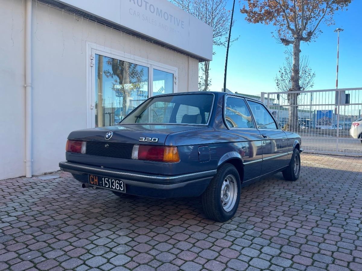 BMW Serie 3 320 2 porte (5)