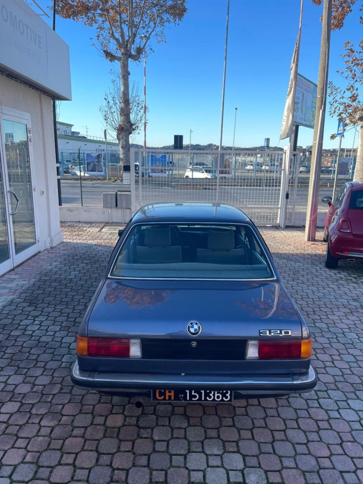 BMW Serie 3 320 2 porte (8)
