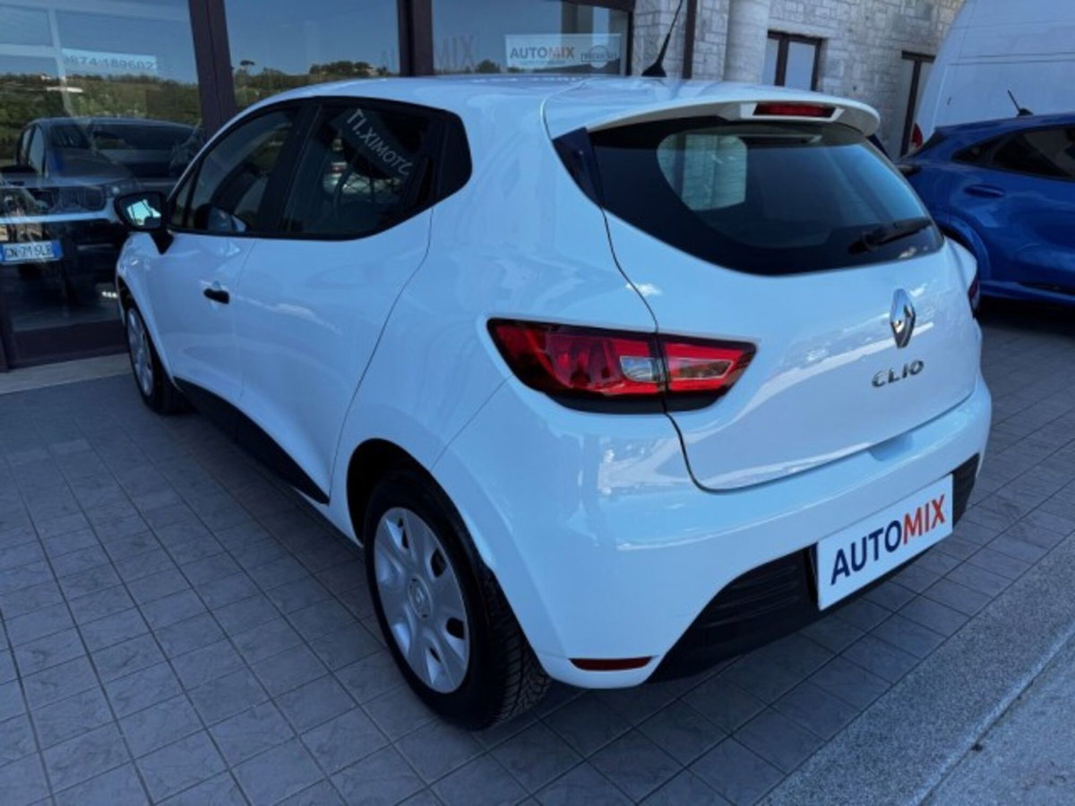 Renault Clio SporTour 1.5 dCi 75CV SporTour Dynamique Autocarro (10)