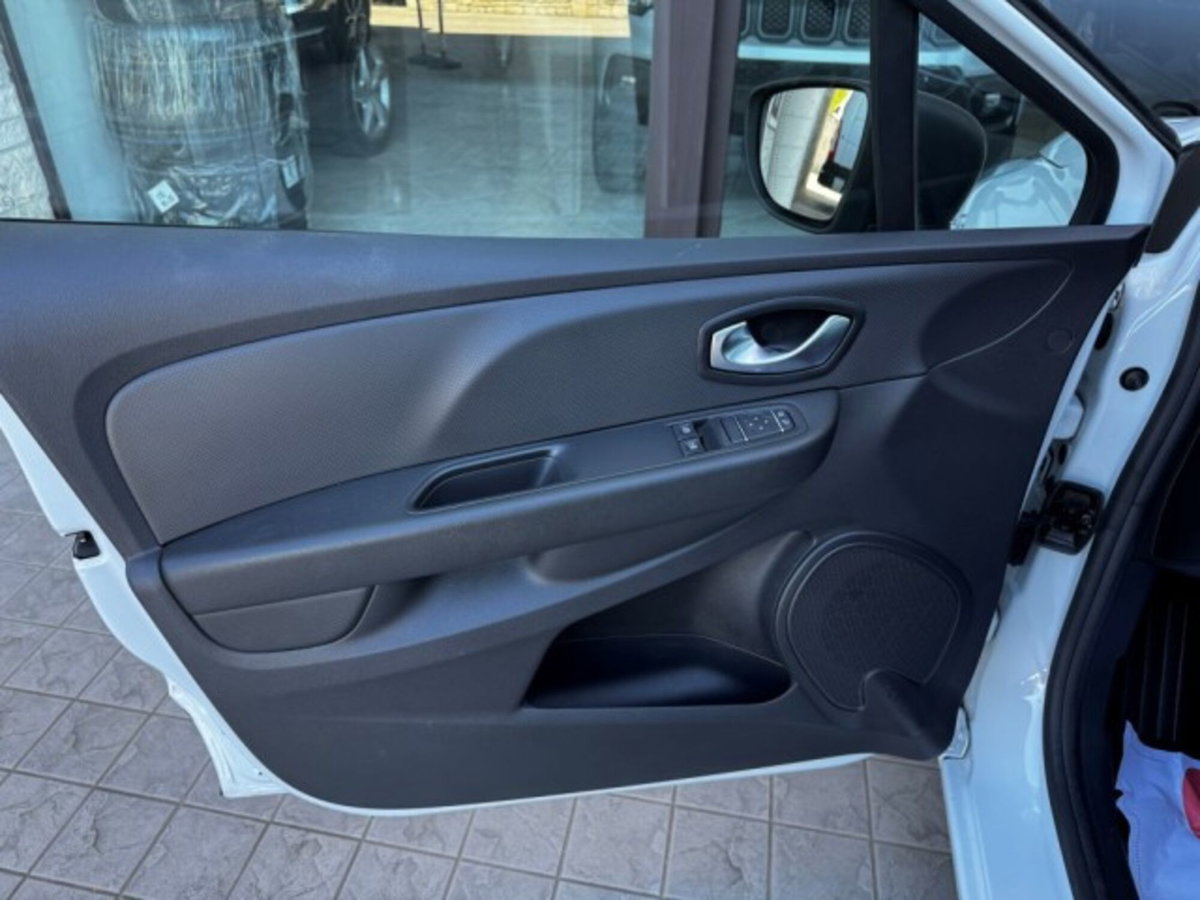 Renault Clio SporTour 1.5 dCi 75CV SporTour Dynamique Autocarro (20)