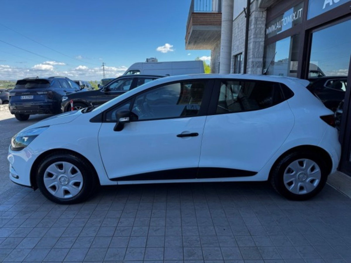 Renault Clio SporTour 1.5 dCi 75CV SporTour Dynamique Autocarro (8)