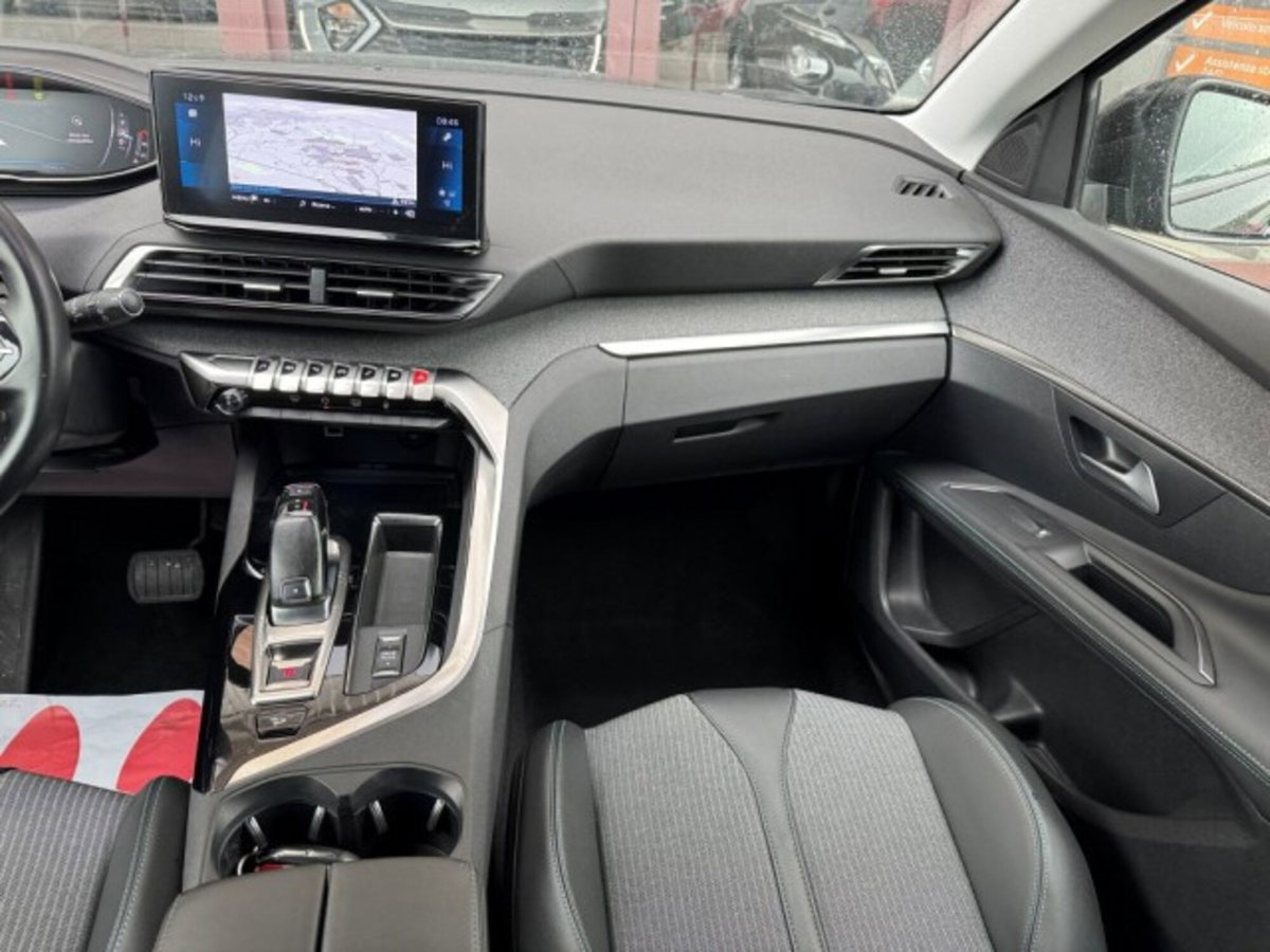 Peugeot 3008 BlueHDi 130 S&S EAT8 Allure Pack (18)
