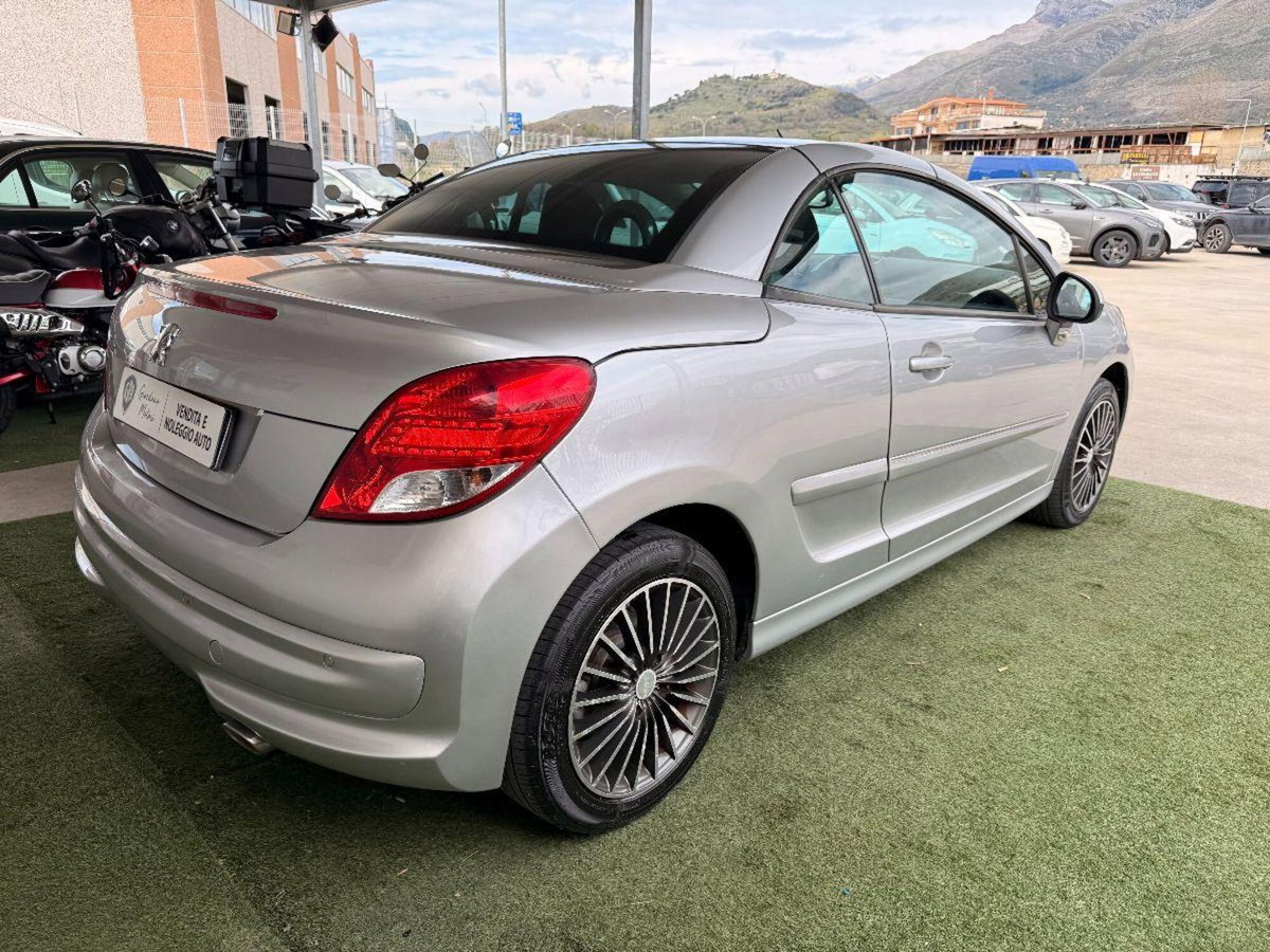Peugeot 207 Cabrio 8V HDi 112CV CC Féline (6)