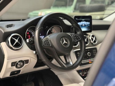 Mercedes-Benz GLA SUV 180 d Automatic Sport (9)
