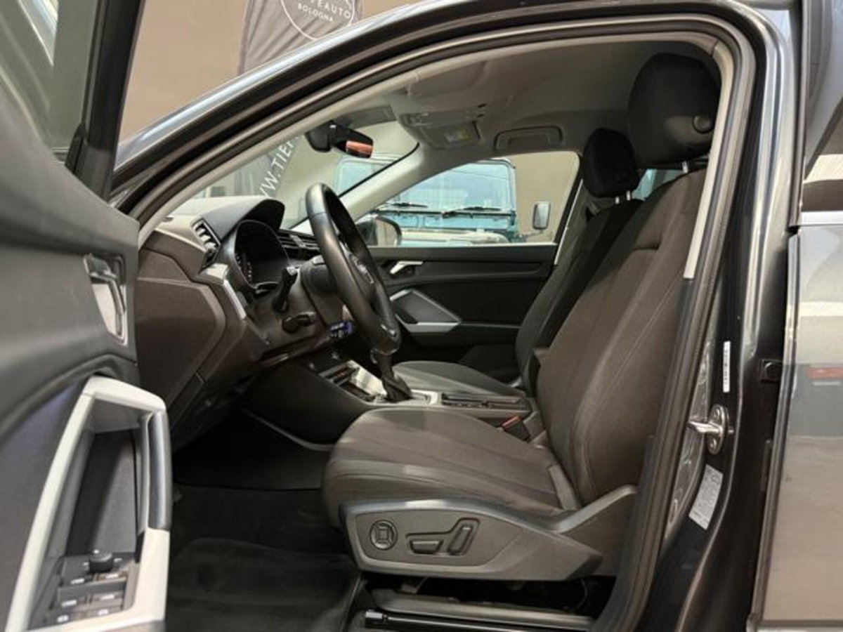Audi Q3 Sportback 35 TDI quattro S tronic S line edition (8)