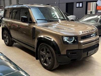 Land Rover Defender 110 3.0 l6 400 CV AWD Auto X-Dynamic S (3)