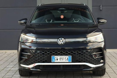 Volkswagen Tiguan Allspace 2.0 tdi R-Line 150cv dsg (12)