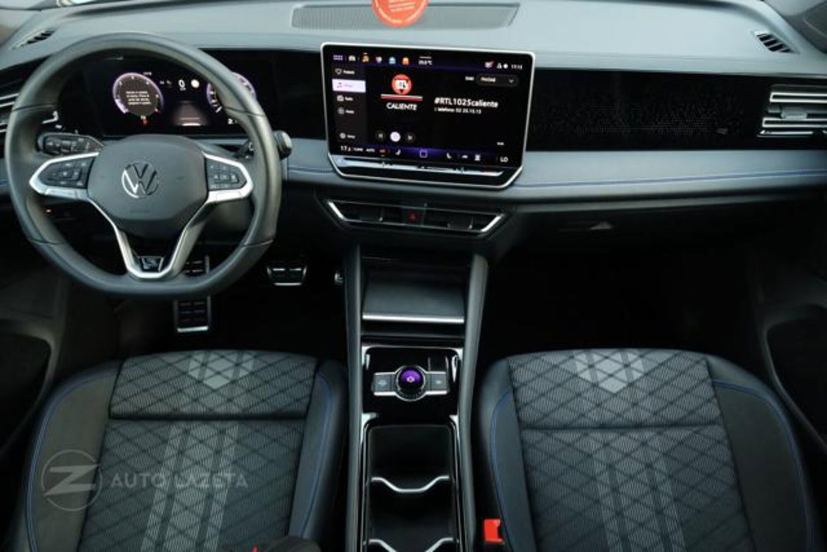 Volkswagen Tiguan 2.0 tdi R-Line 150cv dsg (5)