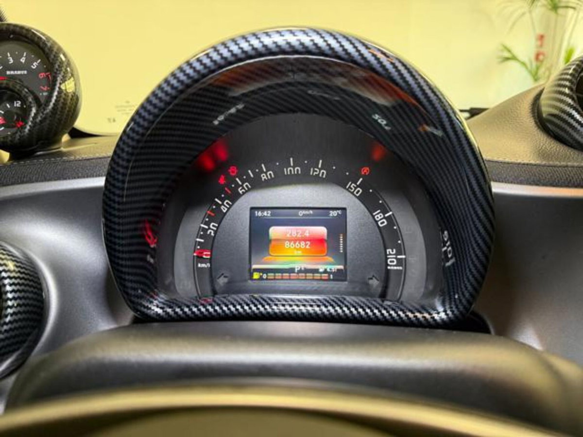 smart Fortwo BRABUS 0.9 Turbo twinamic (16)