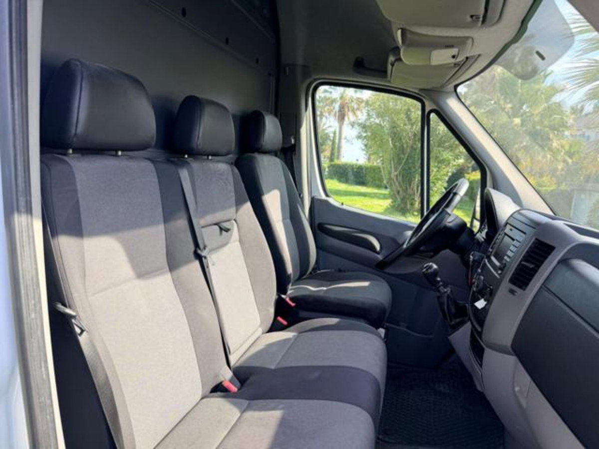 Volkswagen Veicoli Commerciali Crafter Furgone 35 2.0 TDI 136CV PL-TM Furgone Business (8)