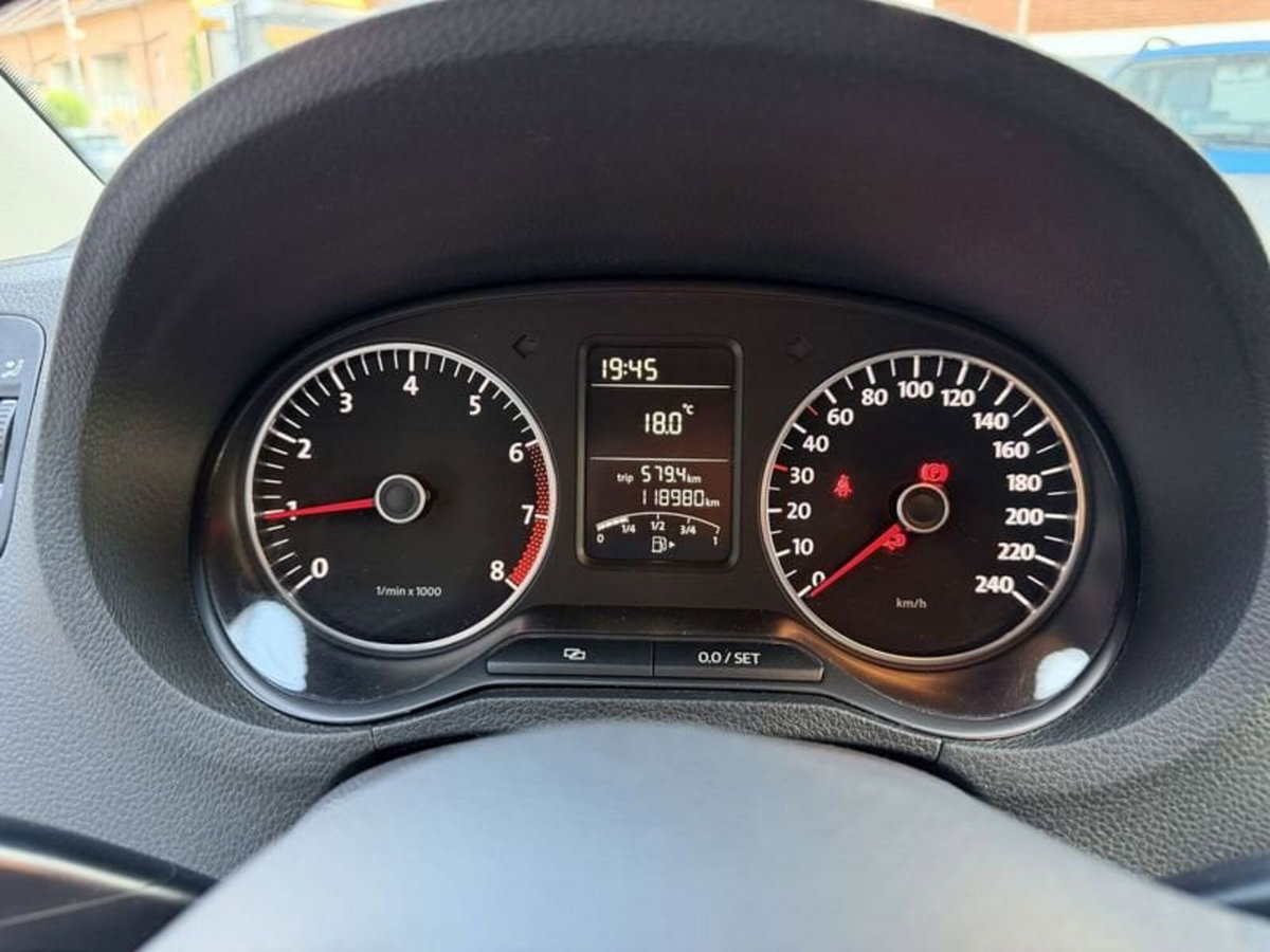Volkswagen Polo 1.2 70 CV 5p. Comfortline (12)