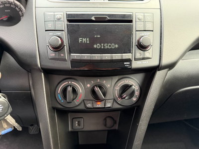 Suzuki Swift 1.2 VVT 5 porte B-Cool Bi-Color (12)