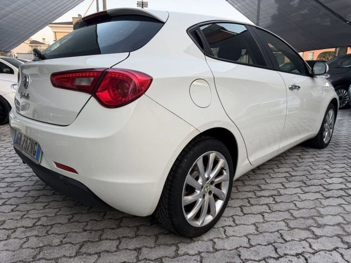 Alfa Romeo Giulietta 1.4 tb Progression 105cv E6 (6)