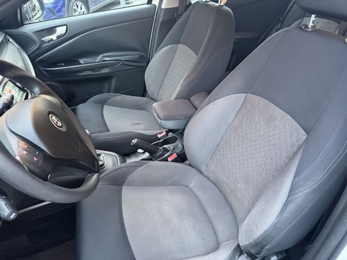 Alfa Romeo Giulietta 1.4 tb Progression 105cv E6 (9)