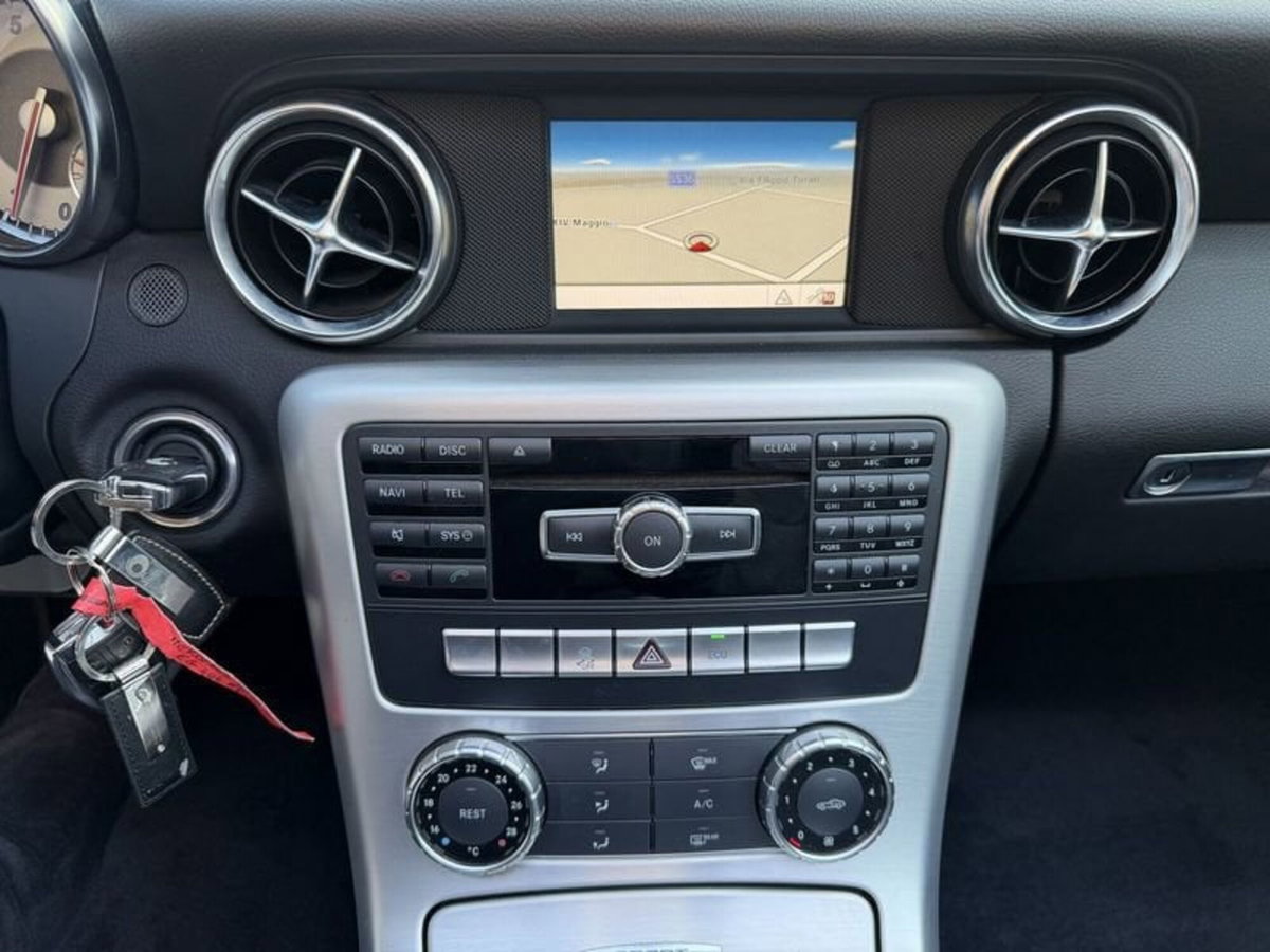 Mercedes-Benz SLK 200 CGI Sport (13)