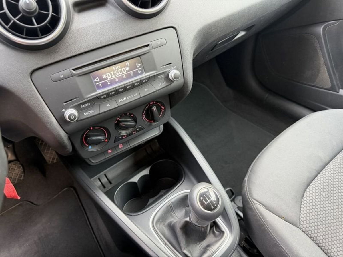 Audi A1 1.2 TFSI Ambition (10)