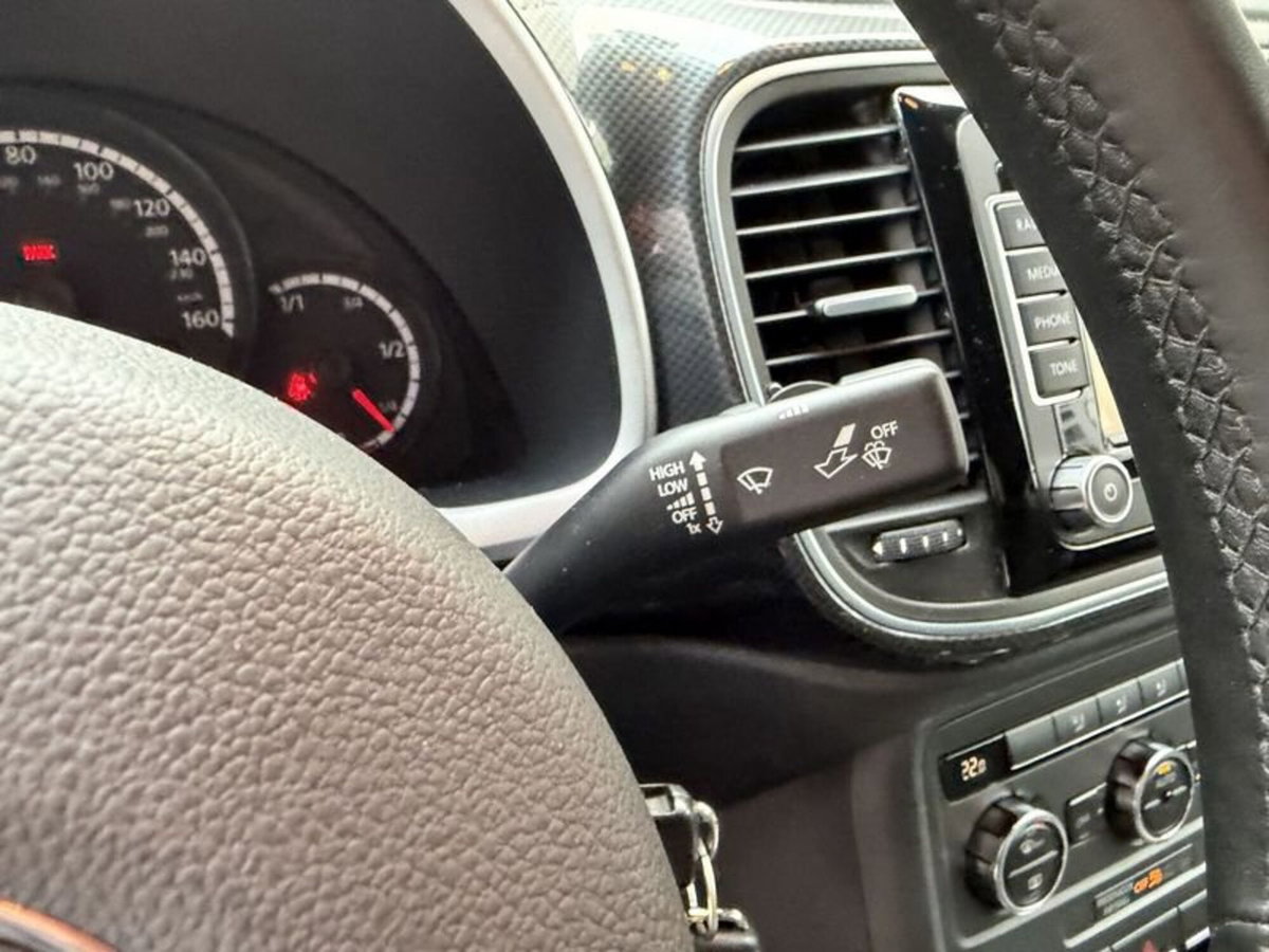 Volkswagen Maggiolino 1.4 TSI Sport (13)