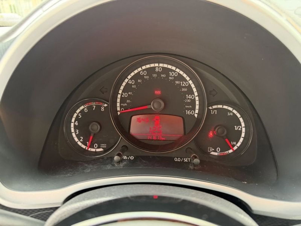 Volkswagen Maggiolino 1.4 TSI Sport (15)