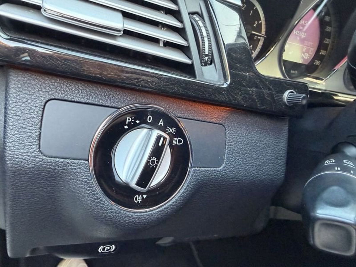Mercedes-Benz Classe E Station Wagon 350 CDI BlueEFFICIENCY Avantgarde (15)