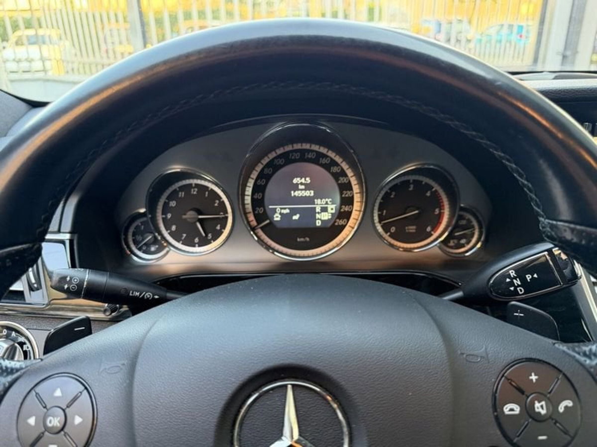 Mercedes-Benz Classe E Station Wagon 350 CDI BlueEFFICIENCY Avantgarde (16)