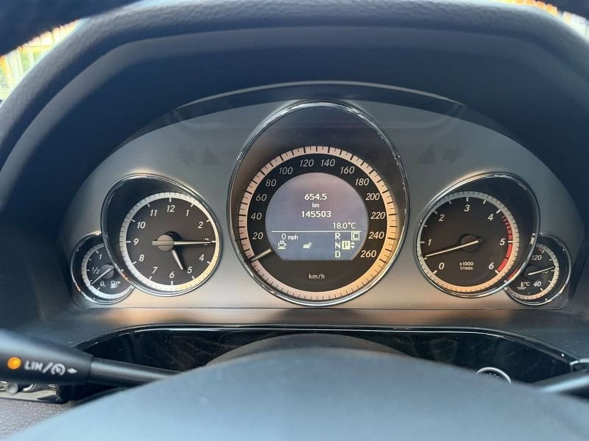 Mercedes-Benz Classe E Station Wagon 350 CDI BlueEFFICIENCY Avantgarde (19)