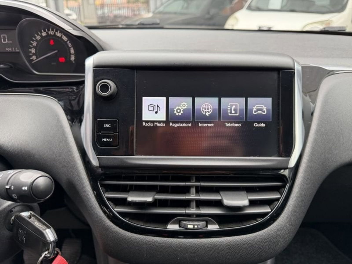 Peugeot 208 82 5 porte Allure (15)