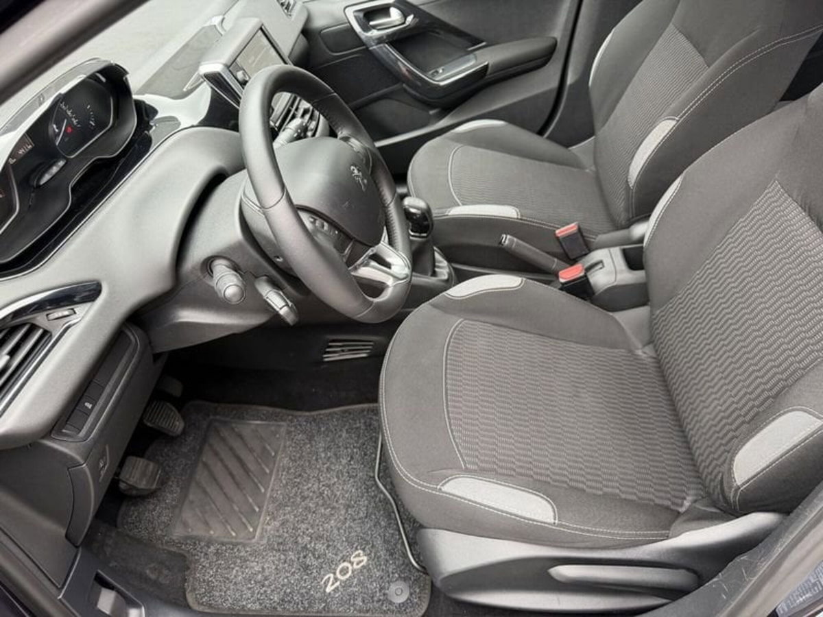 Peugeot 208 82 5 porte Allure (5)