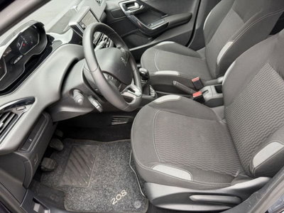 Peugeot 208 82 5 porte Allure (5)