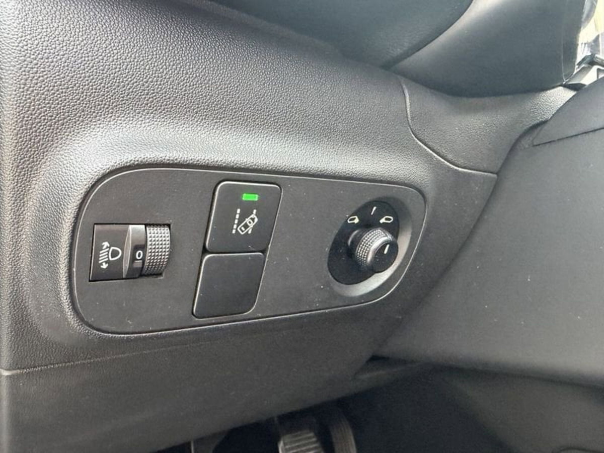 Citroen C3 PureTech 82 Shine (13)
