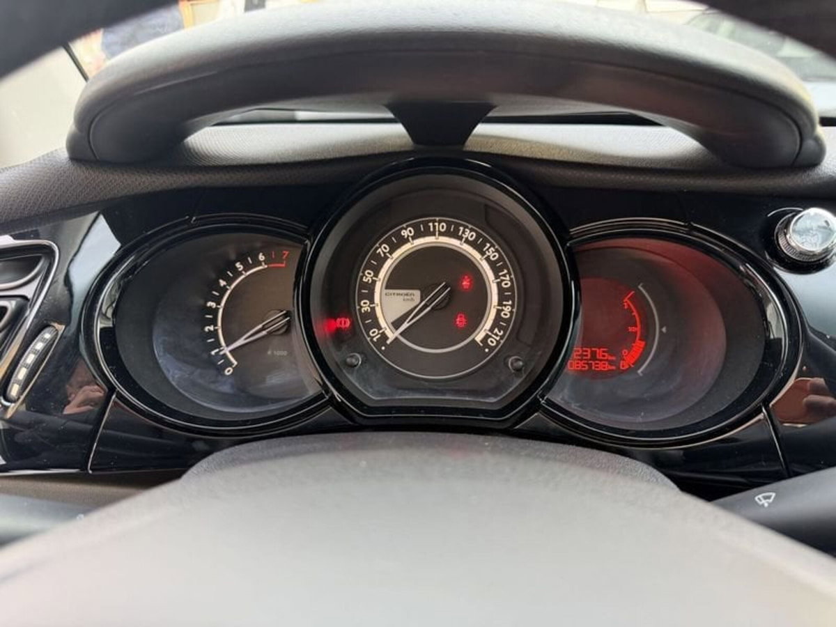 Citroen C3 PureTech 82 Exclusive (17)