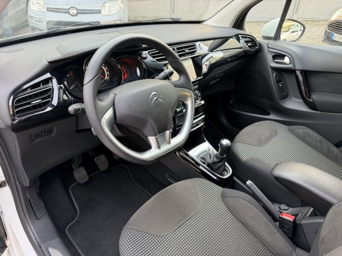 Citroen C3 PureTech 82 Exclusive (2)